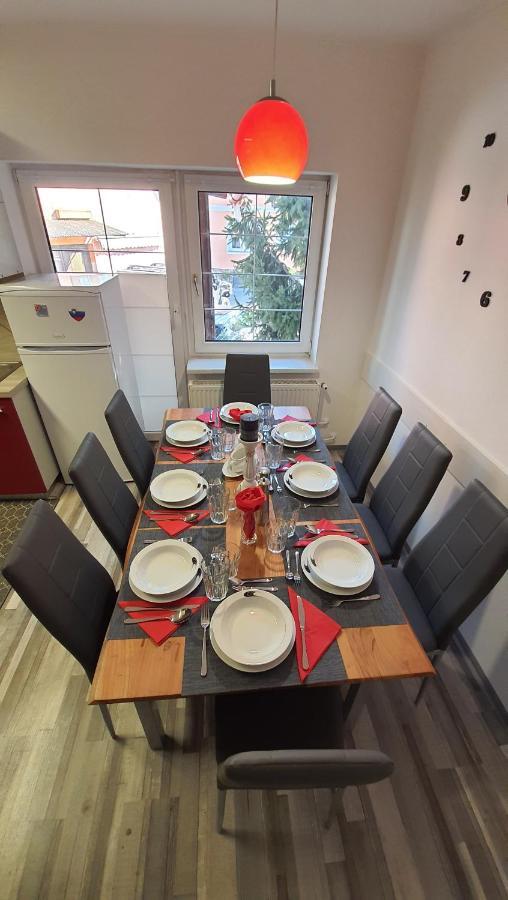 Apartma4Us Marburgo Esterno foto