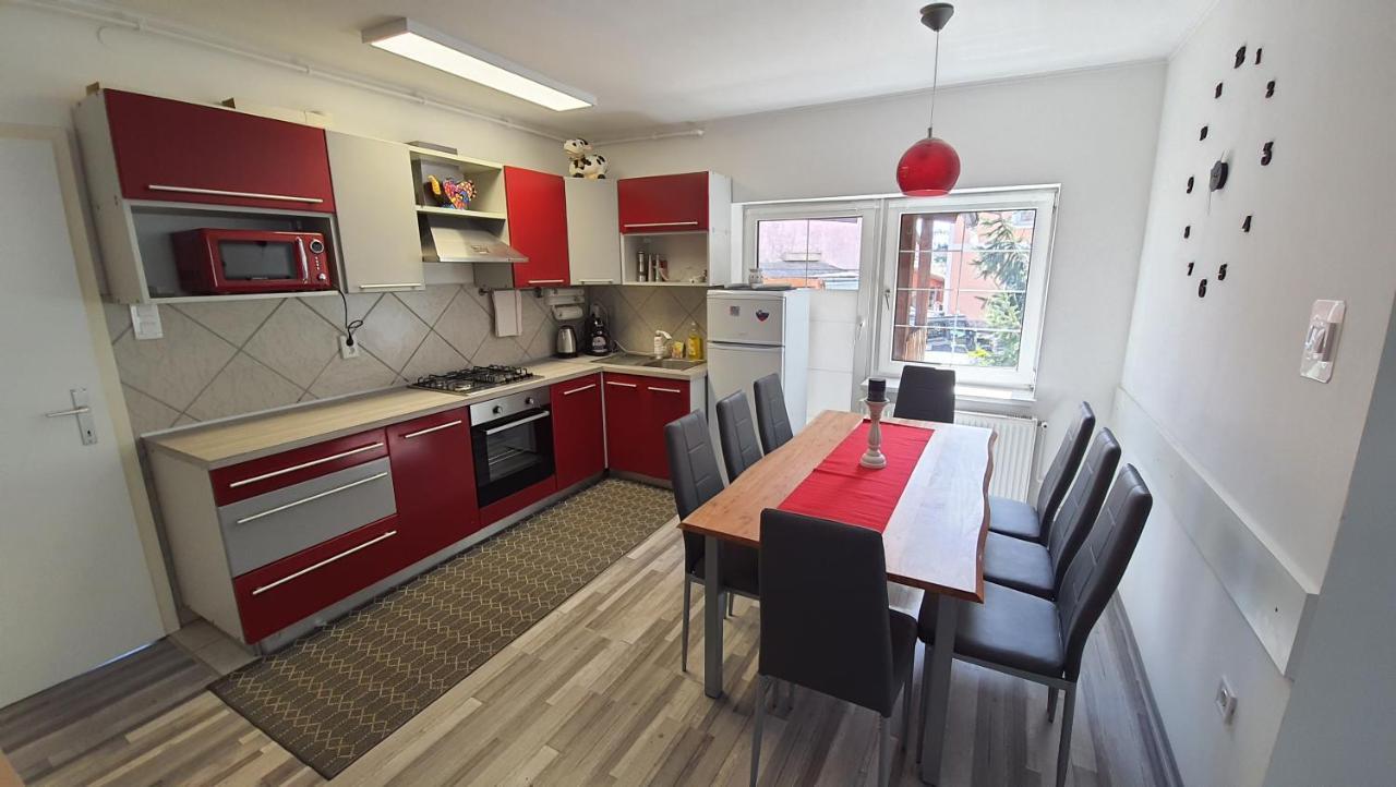 Apartma4Us Marburgo Esterno foto