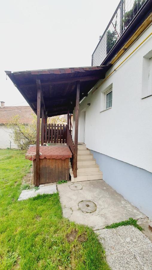 Apartma4Us Marburgo Esterno foto
